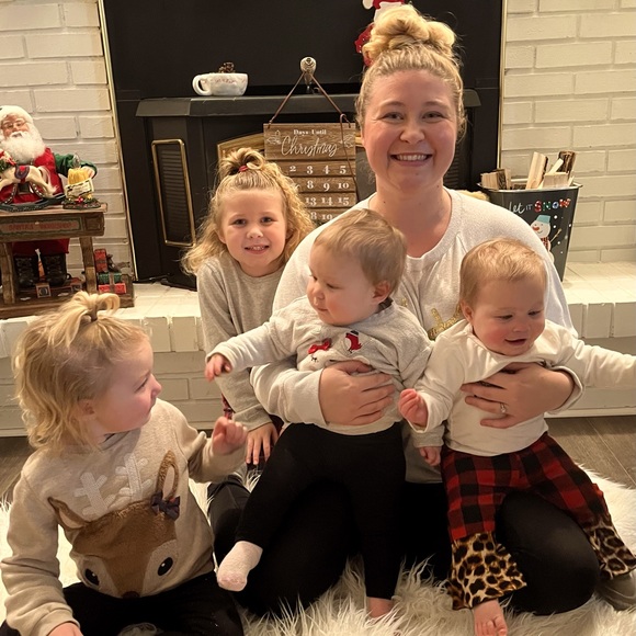 Meet your Posher, Hanna - Picture 2 of 2